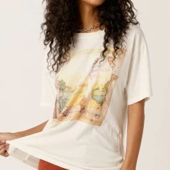 Daydreamer Elton John - Yellow Brick Road Tee Tops